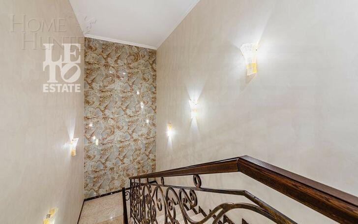 2-этажный таунхаус 250 м² с отделкой