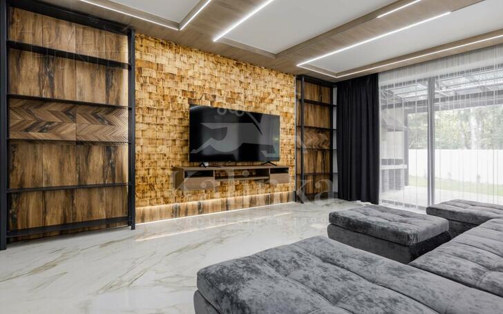 2-этажный коттедж 250 м² с отделкой