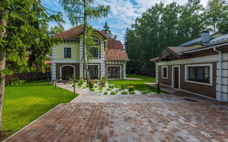 2-этажный коттедж 505 м² с отделкой
