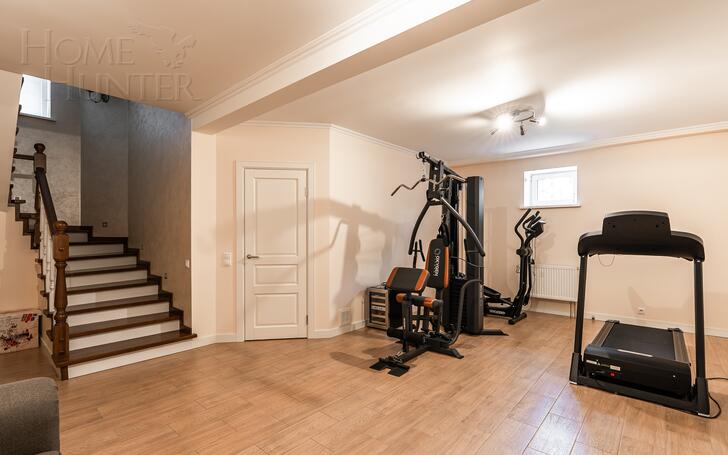 2-этажный коттедж 400 м² с отделкой