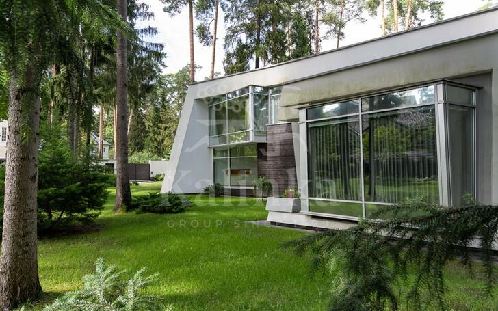 2-этажный коттедж 682 м² с отделкой