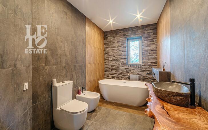 2-этажный коттедж 328.4 м² с отделкой