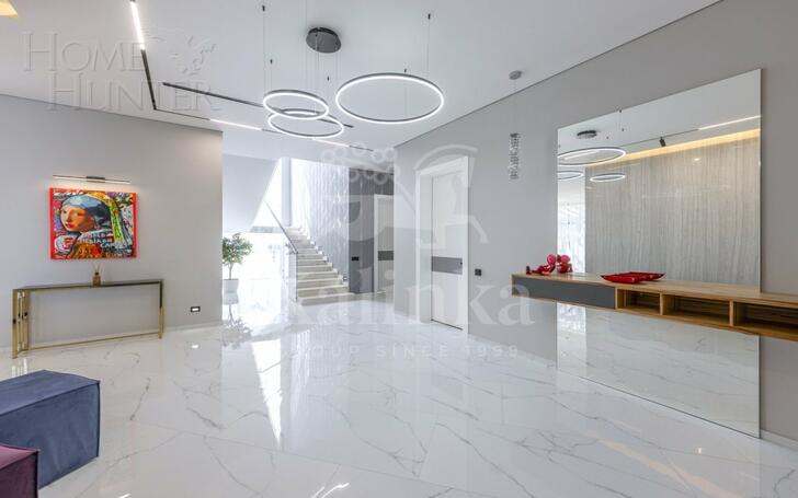 2-этажный коттедж 450 м² с отделкой