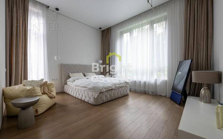 2-этажный коттедж 583.7 м² с отделкой