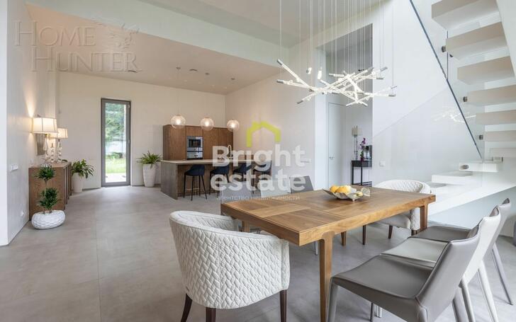 2-этажный коттедж 583.7 м² с отделкой