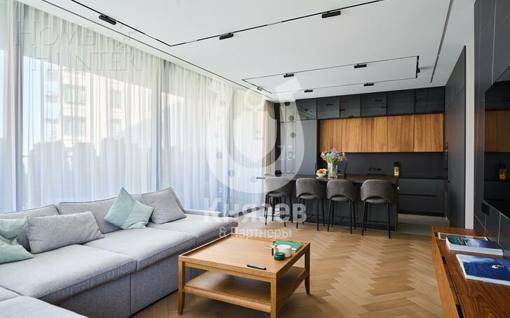 4-КОМН. КВАРТИРА С ОТДЕЛКОЙ 135.5 М² НА 2 ЭТАЖЕ