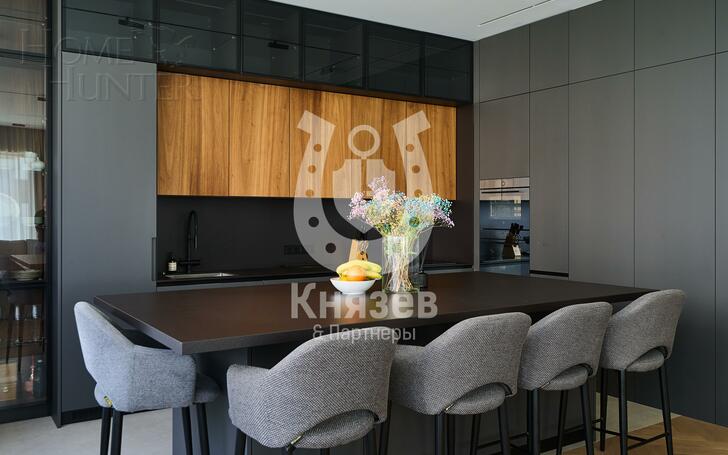 4-КОМН. КВАРТИРА С ОТДЕЛКОЙ 135.5 М² НА 2 ЭТАЖЕ