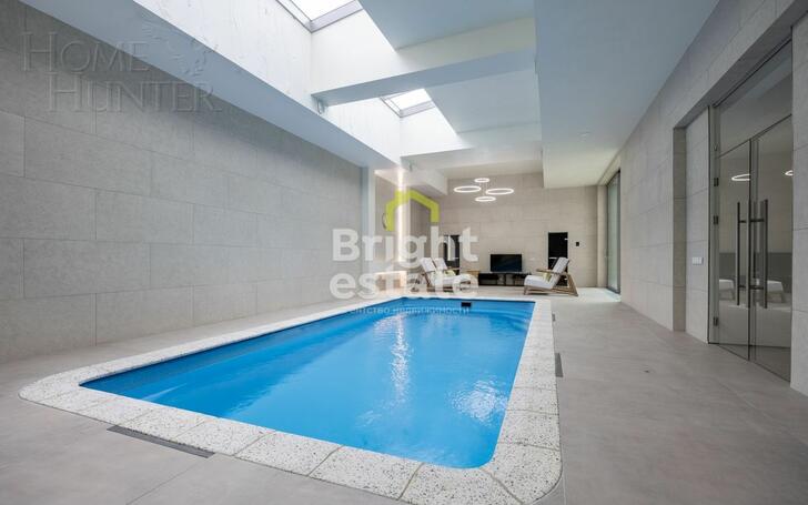 2-этажный коттедж 583.7 м² с отделкой