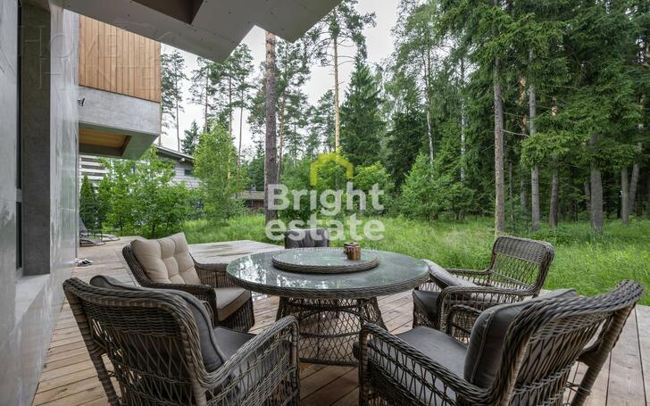 2-этажный коттедж 583.7 м² с отделкой