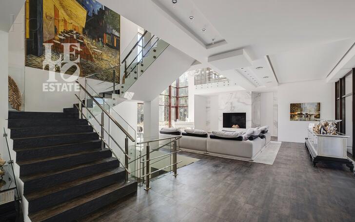 2-этажный коттедж 1 200 м² с отделкой