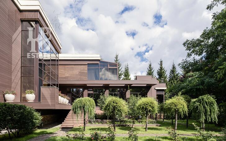 2-этажный коттедж 1 200 м² с отделкой