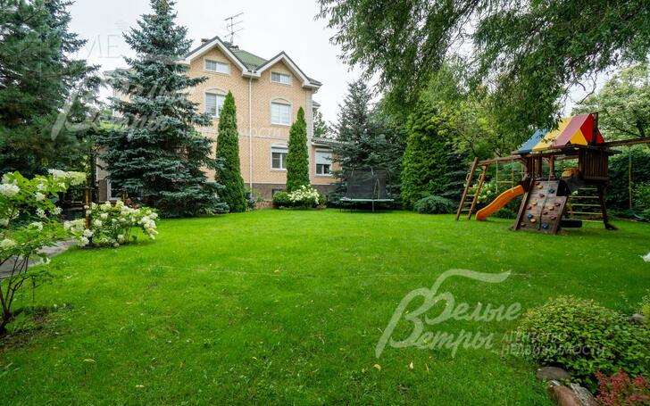 2-этажный коттедж 700 м² с отделкой