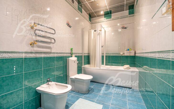 2-этажный коттедж 700 м² с отделкой