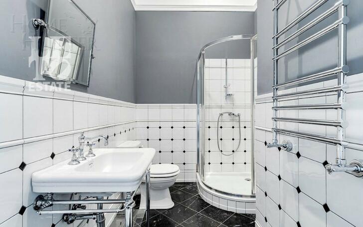 3-этажный коттедж 985 м² с отделкой