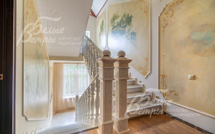 2-этажный коттедж 700 м² с отделкой