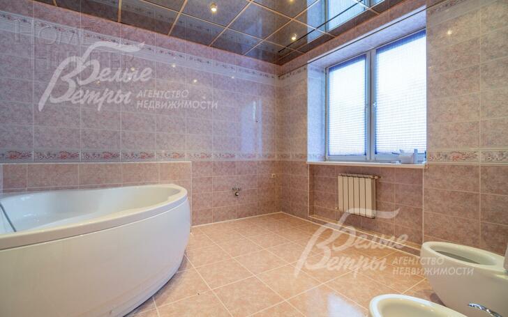 2-этажный коттедж 700 м² с отделкой
