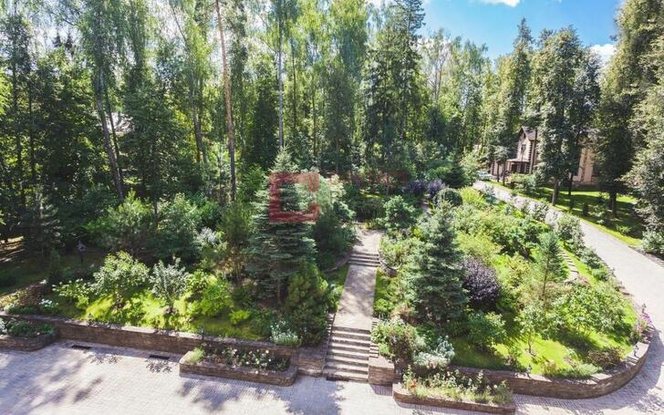 2-этажный коттедж 1 500 м² с отделкой