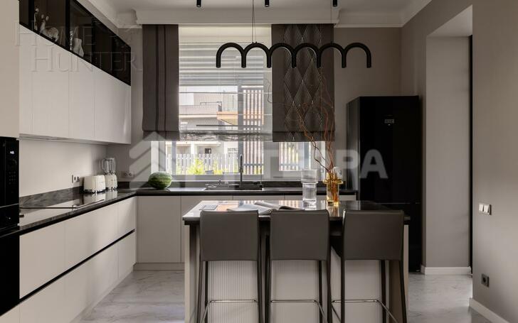 3-этажный коттедж 290 м² без отделки