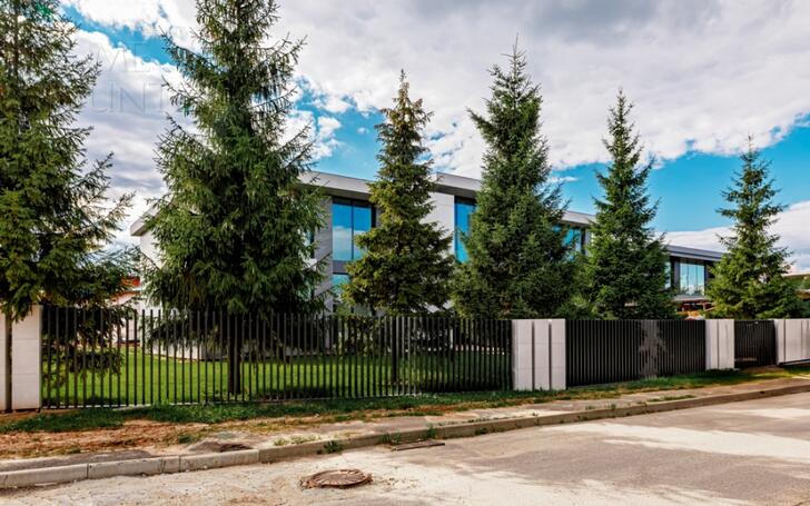 2-этажный коттедж 891 м² без отделки