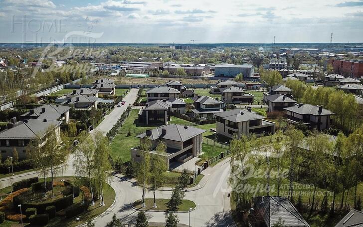 2-этажный коттедж 334 м² без отделки