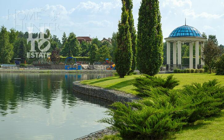 3-этажный коттедж 680 м² без отделки