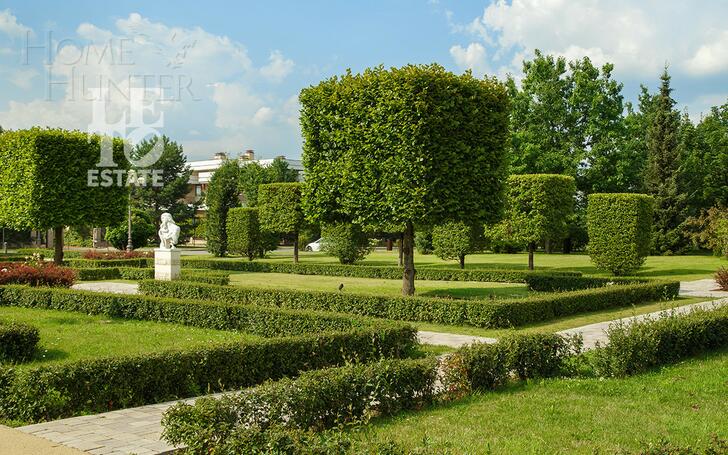 3-этажный коттедж 680 м² без отделки