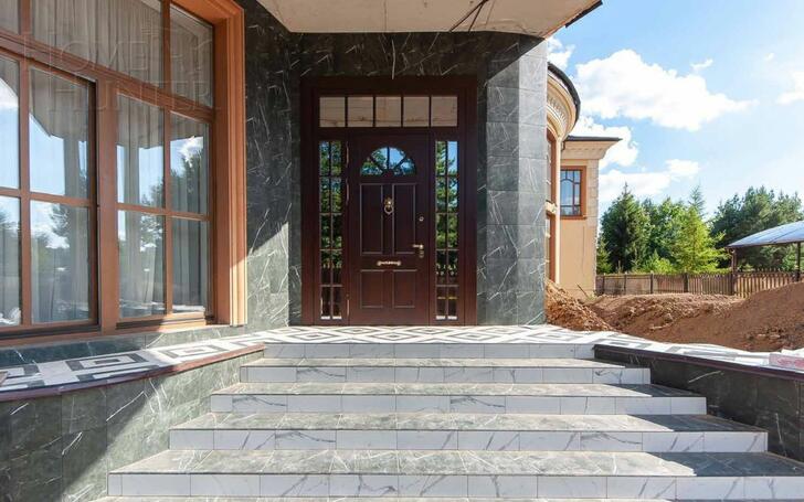 2-этажный коттедж 1 381 м² с отделкой