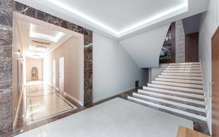 2-этажный коттедж 1 381 м² с отделкой