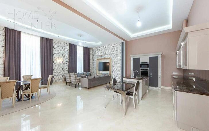 2-этажный коттедж 1 381 м² с отделкой