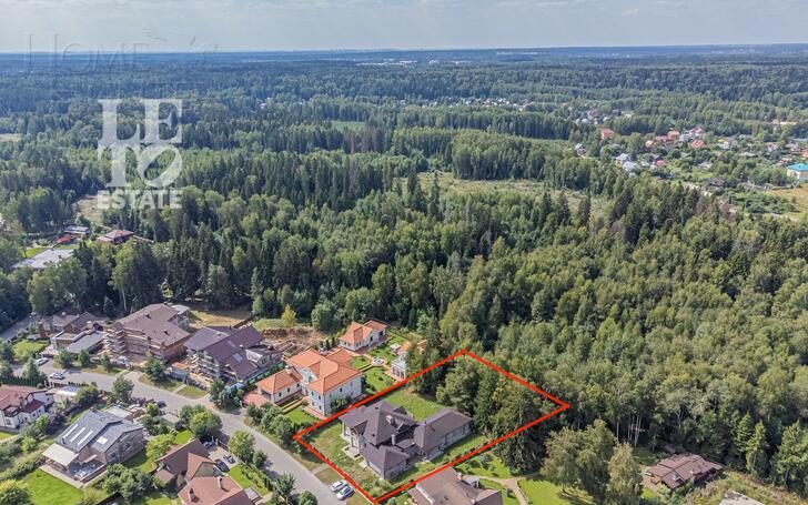 2-этажный коттедж 590 м² без отделки