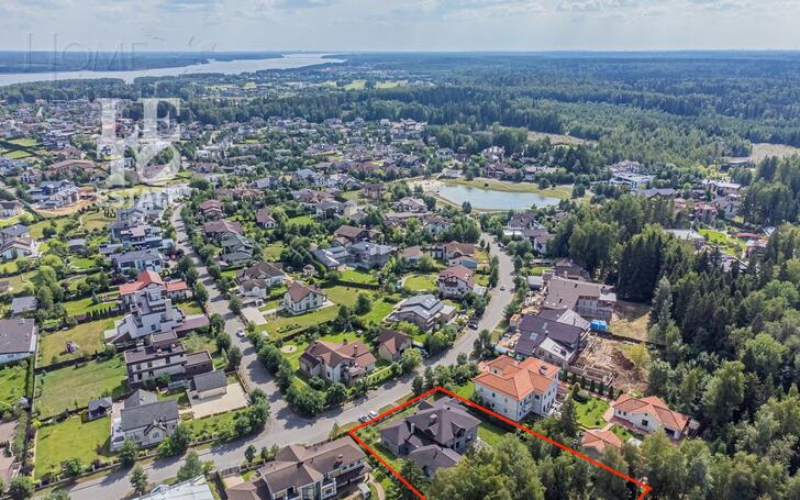 2-этажный коттедж 590 м² без отделки
