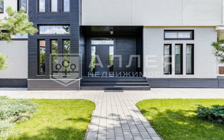 2-этажный коттедж 495 м² с отделкой