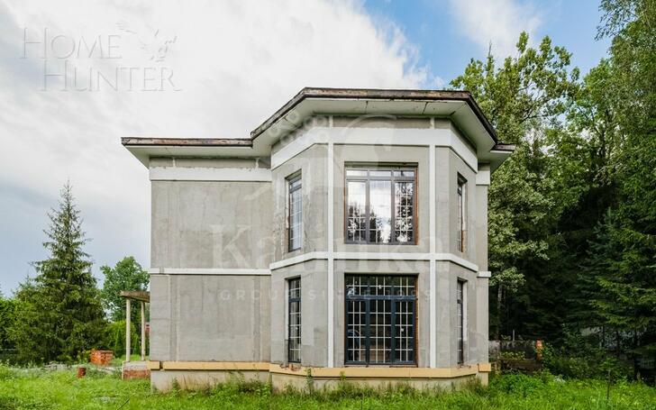 2-этажный коттедж 1 100 м² без отделки
