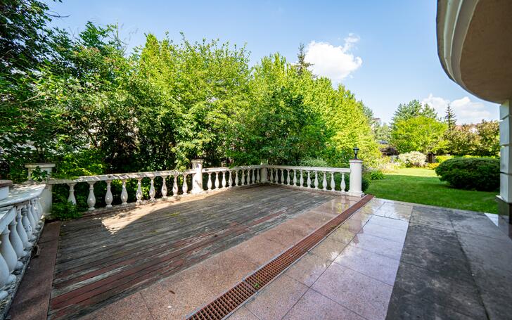 2-этажный коттедж 675 м² с отделкой