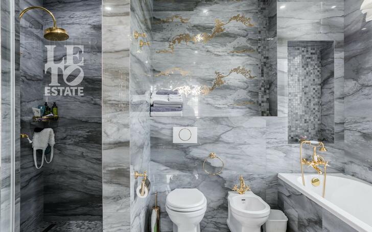 3-этажный коттедж 550 м² с отделкой