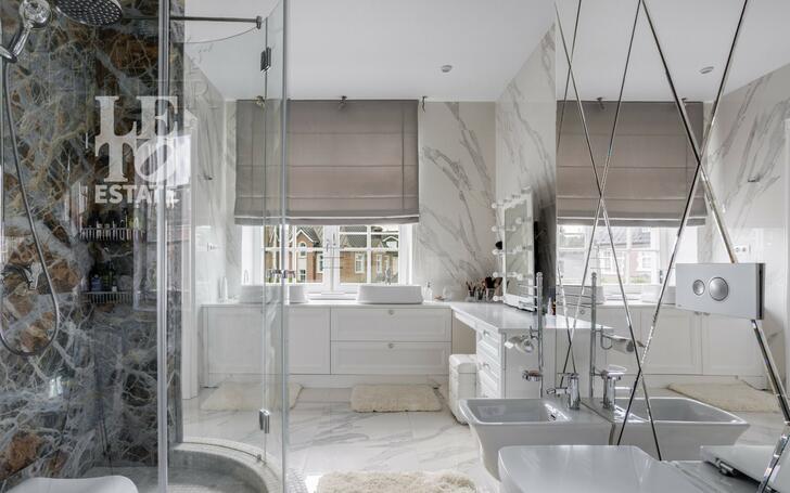 3-этажный коттедж 550 м² с отделкой