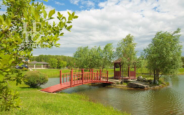 2-этажный коттедж 590 м² без отделки