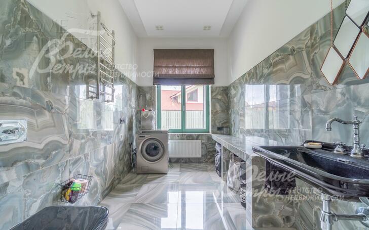 2-этажный коттедж 415 м² с отделкой