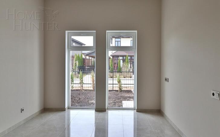 2-этажный коттедж 240 м² с отделкой