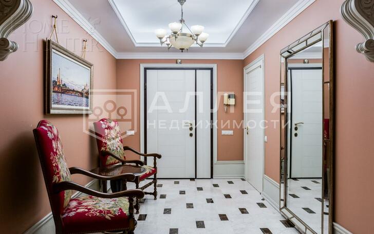 2-этажный коттедж 540 м² с отделкой