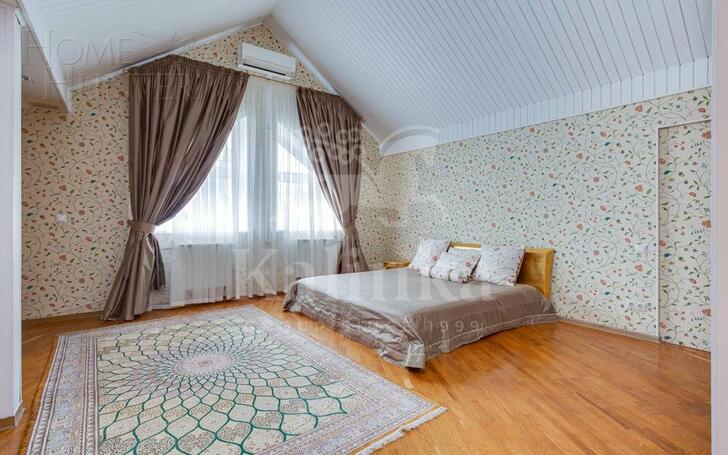 3-этажный коттедж 500 м² с отделкой