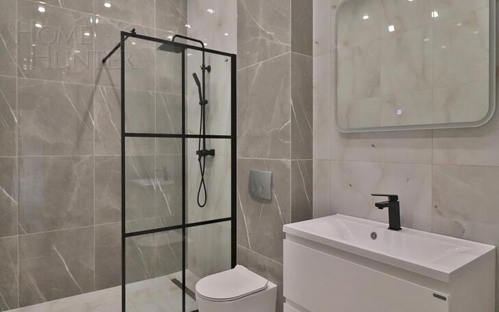 2-этажный коттедж 240 м² с отделкой