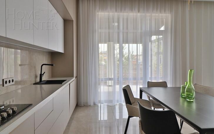 2-этажный коттедж 240 м² с отделкой