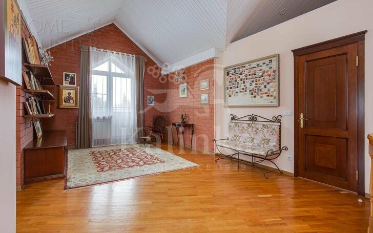 3-этажный коттедж 500 м² с отделкой