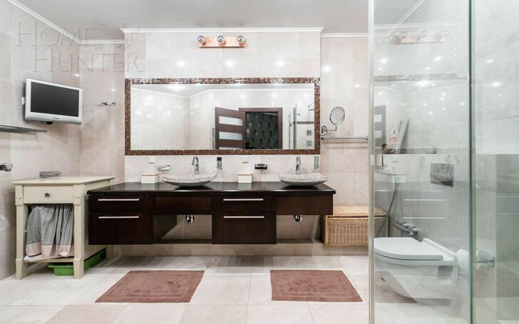 5-КОМН. КВАРТИРА С ОТДЕЛКОЙ 290 М² НА 2 ЭТАЖЕ