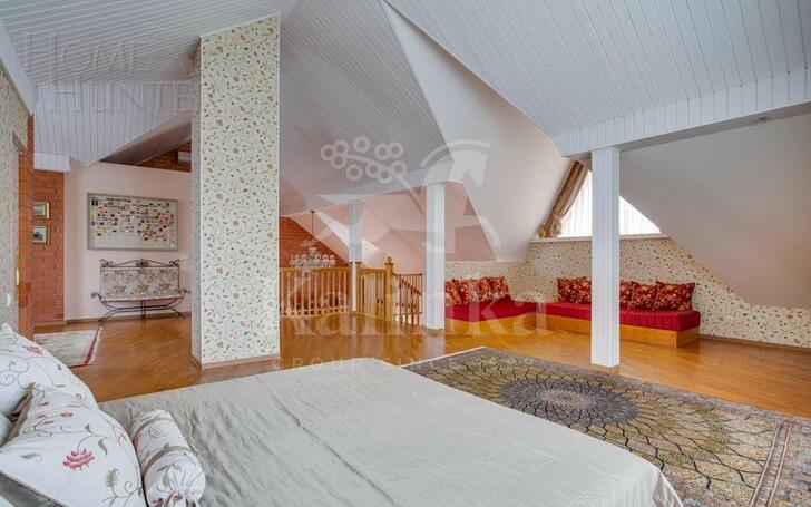 3-этажный коттедж 500 м² с отделкой
