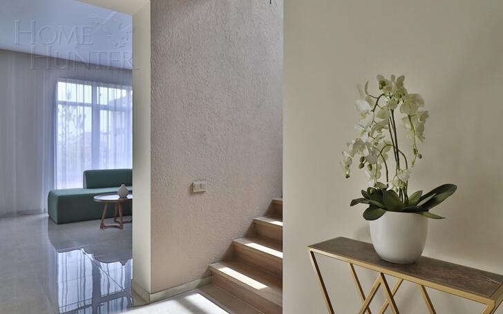 2-этажный коттедж 240 м² с отделкой