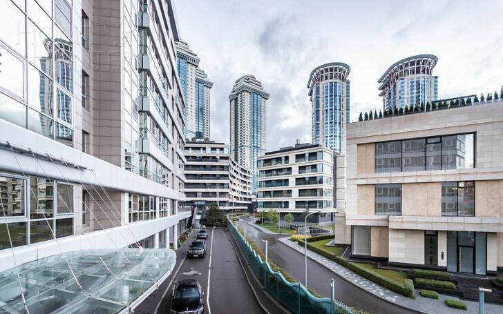 5-КОМН. КВАРТИРА С ОТДЕЛКОЙ 290 М² НА 2 ЭТАЖЕ