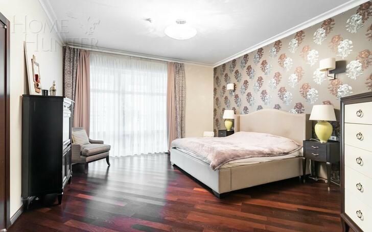 5-КОМН. КВАРТИРА С ОТДЕЛКОЙ 290 М² НА 2 ЭТАЖЕ