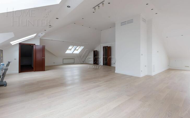 2-этажный коттедж 1 378 м² с отделкой